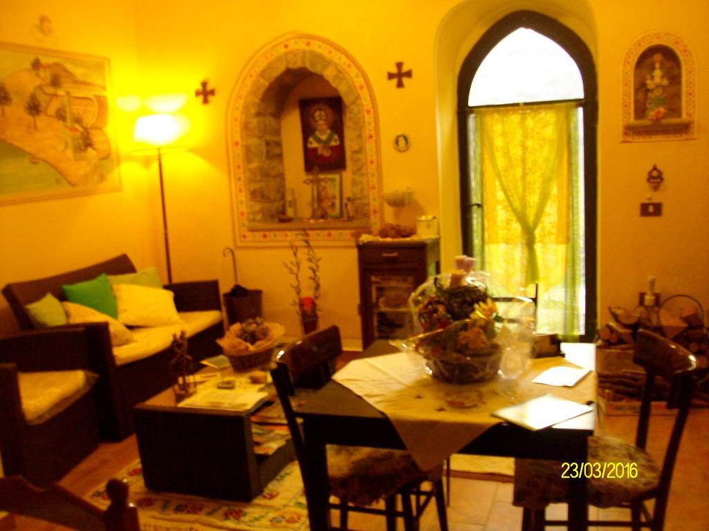 Serramazzoni B&B San Nicola מראה חיצוני תמונה