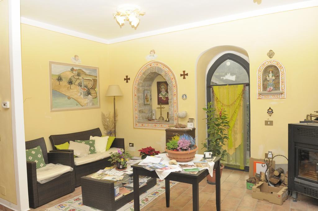 Serramazzoni B&B San Nicola מראה חיצוני תמונה